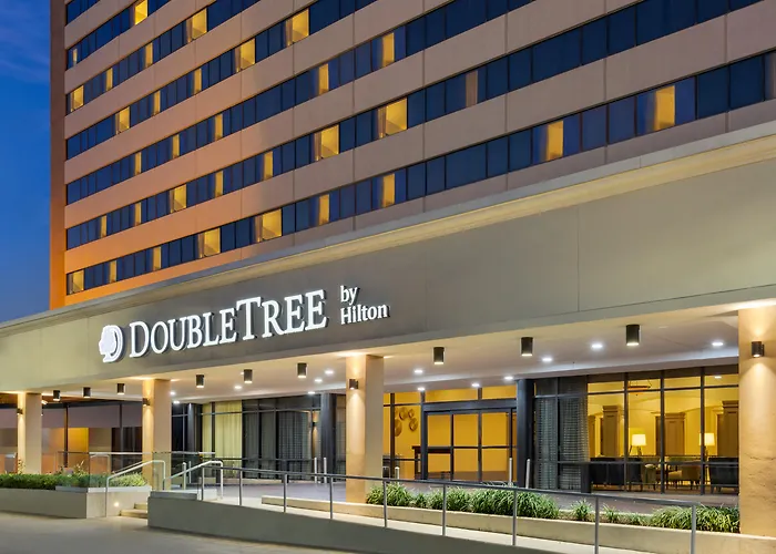 Hotel with view: Doubletree By Hilton Houston Medical Center Hotel & Suites