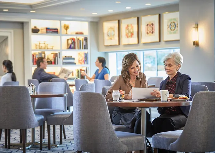 Pet Friendly hotel: The Lancaster Hotel