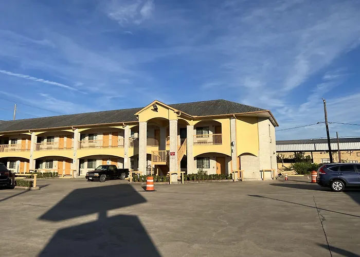 Scott Inn & Suites - Downtown
