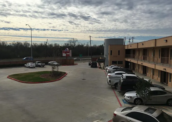 Motel: Crystal Inn